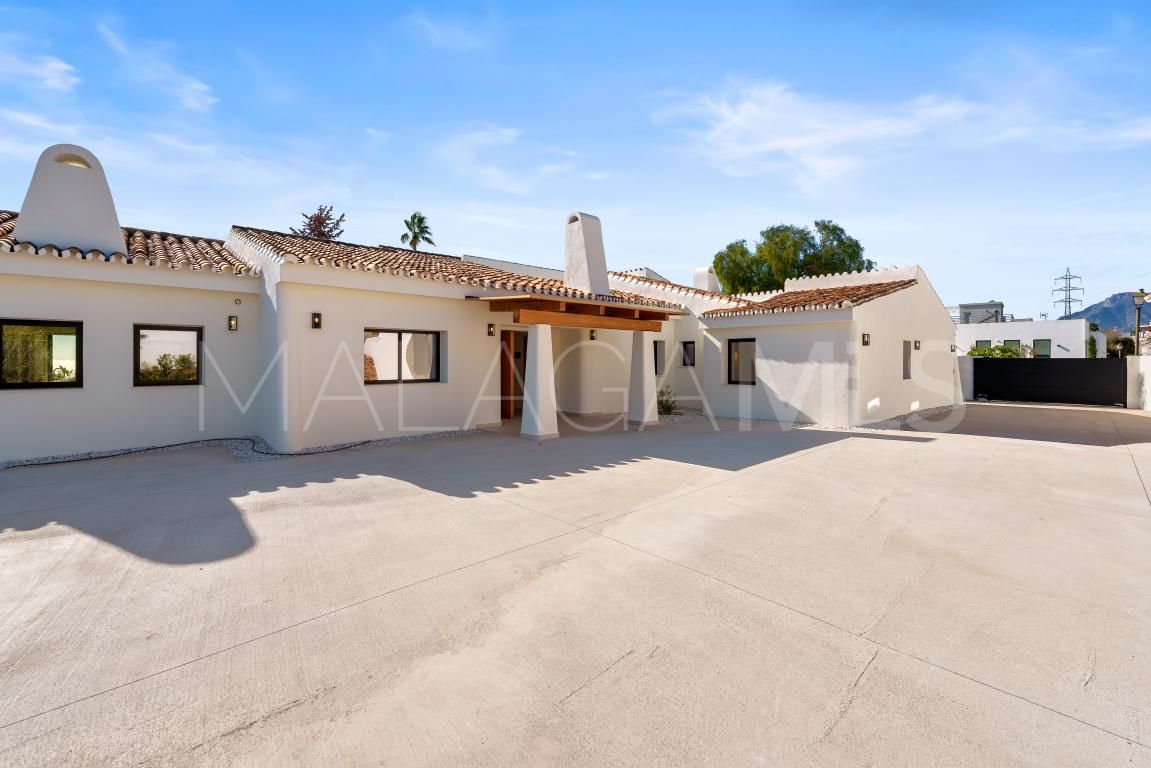 Villa for sale in El Rosario