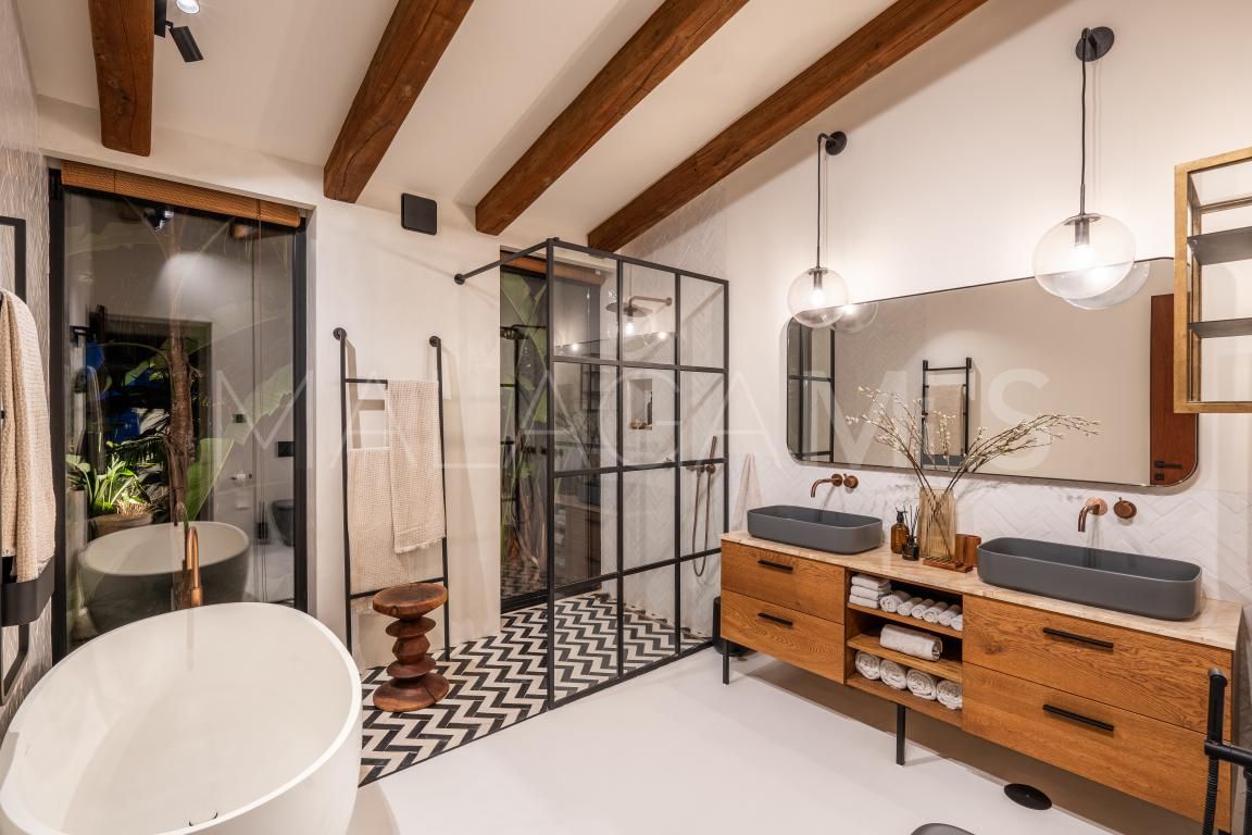 Villa for sale in Los Naranjos Golf