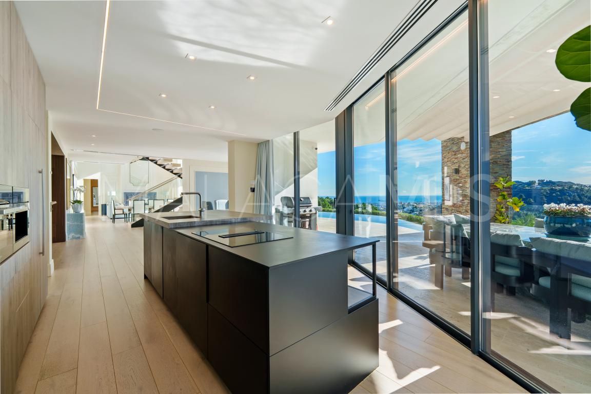 Villa for sale in El Madroñal