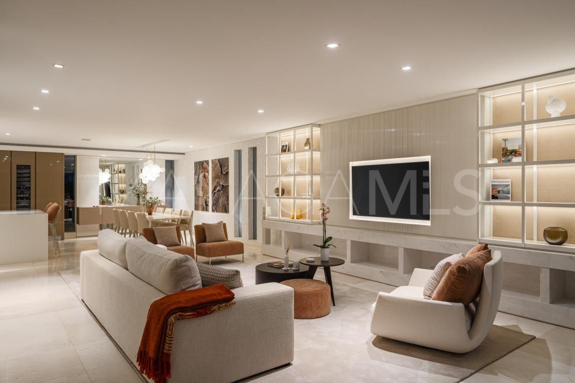 Villa for sale in Puente Romano