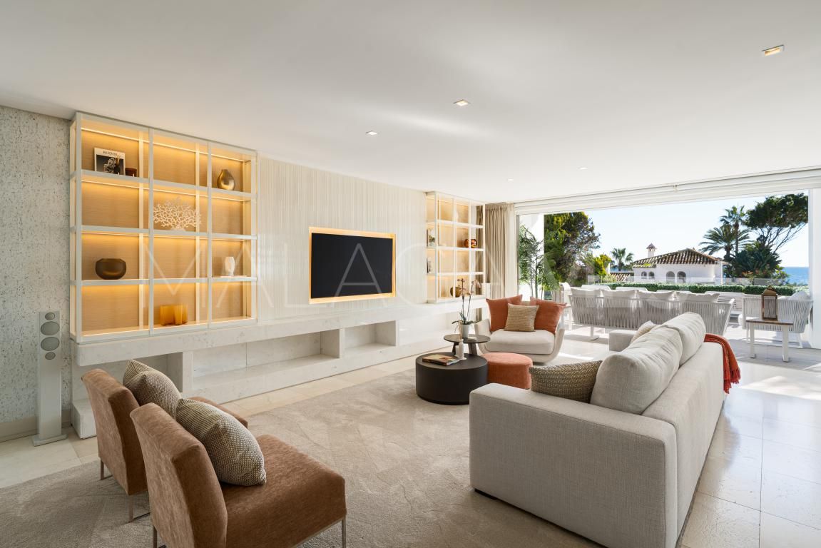 Villa for sale in Puente Romano