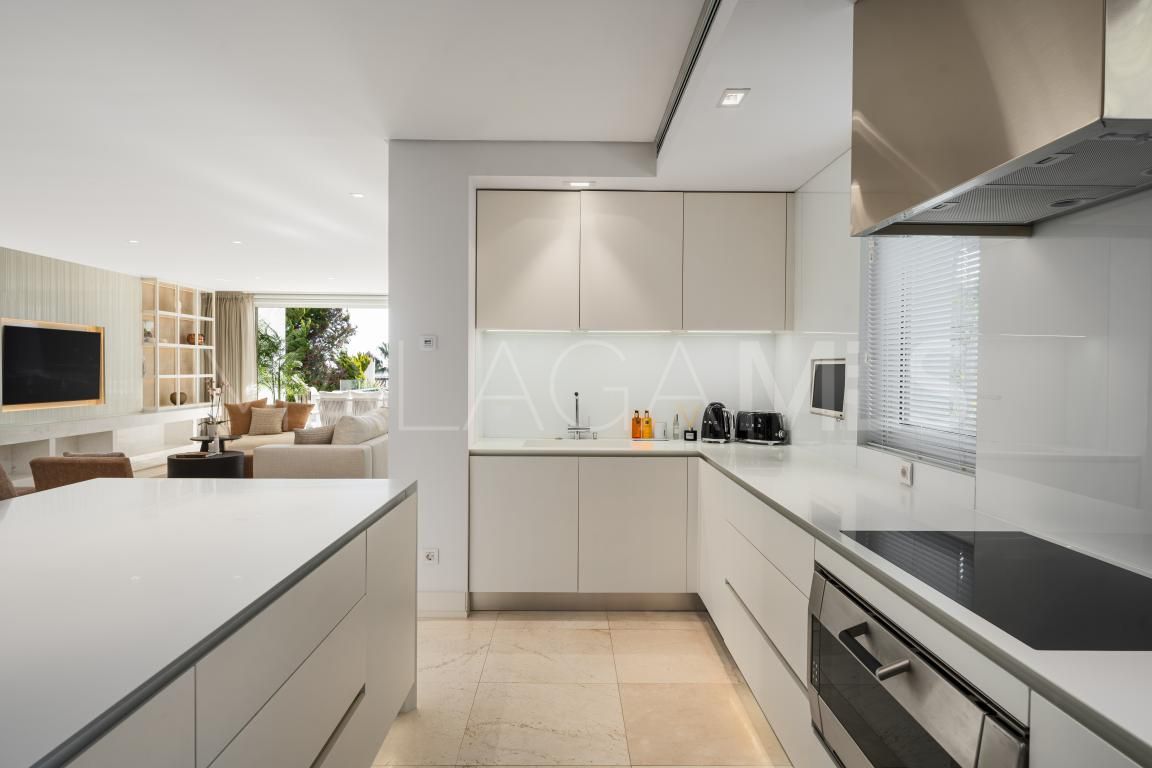 Villa for sale in Puente Romano