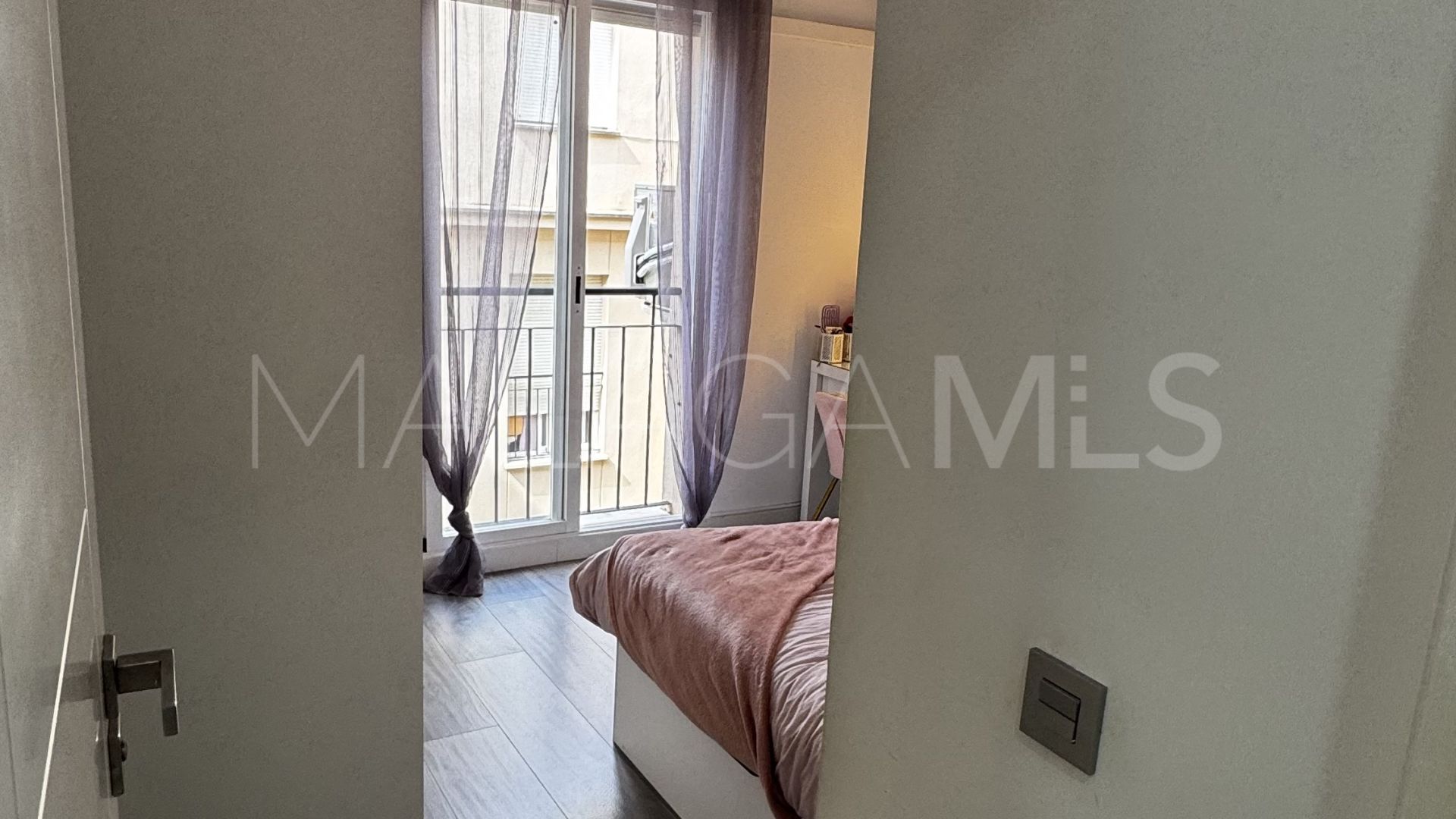 For sale Las Lagunas apartment with 3 bedrooms