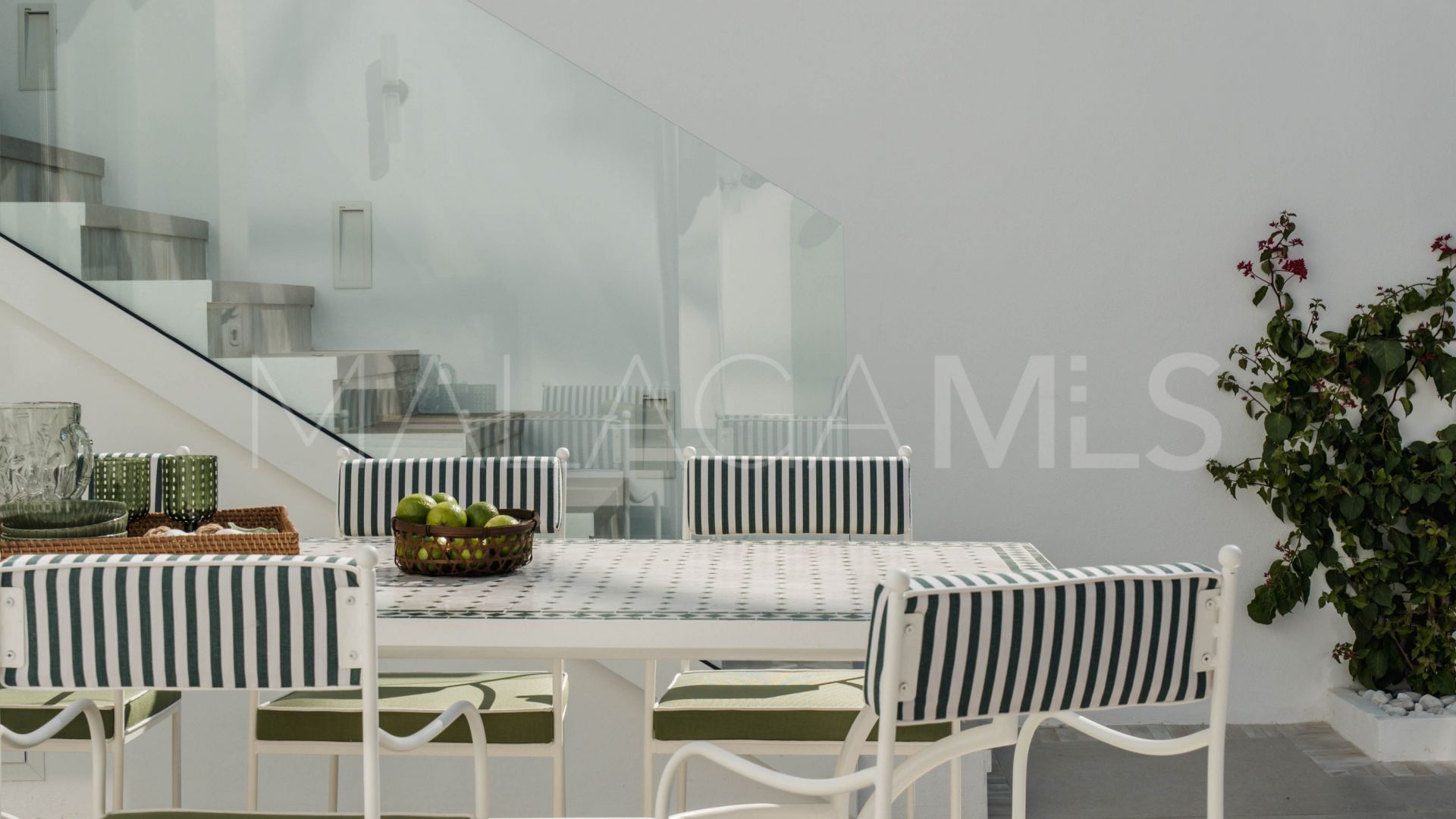 Parvilla for sale in Marbella Golden Mile