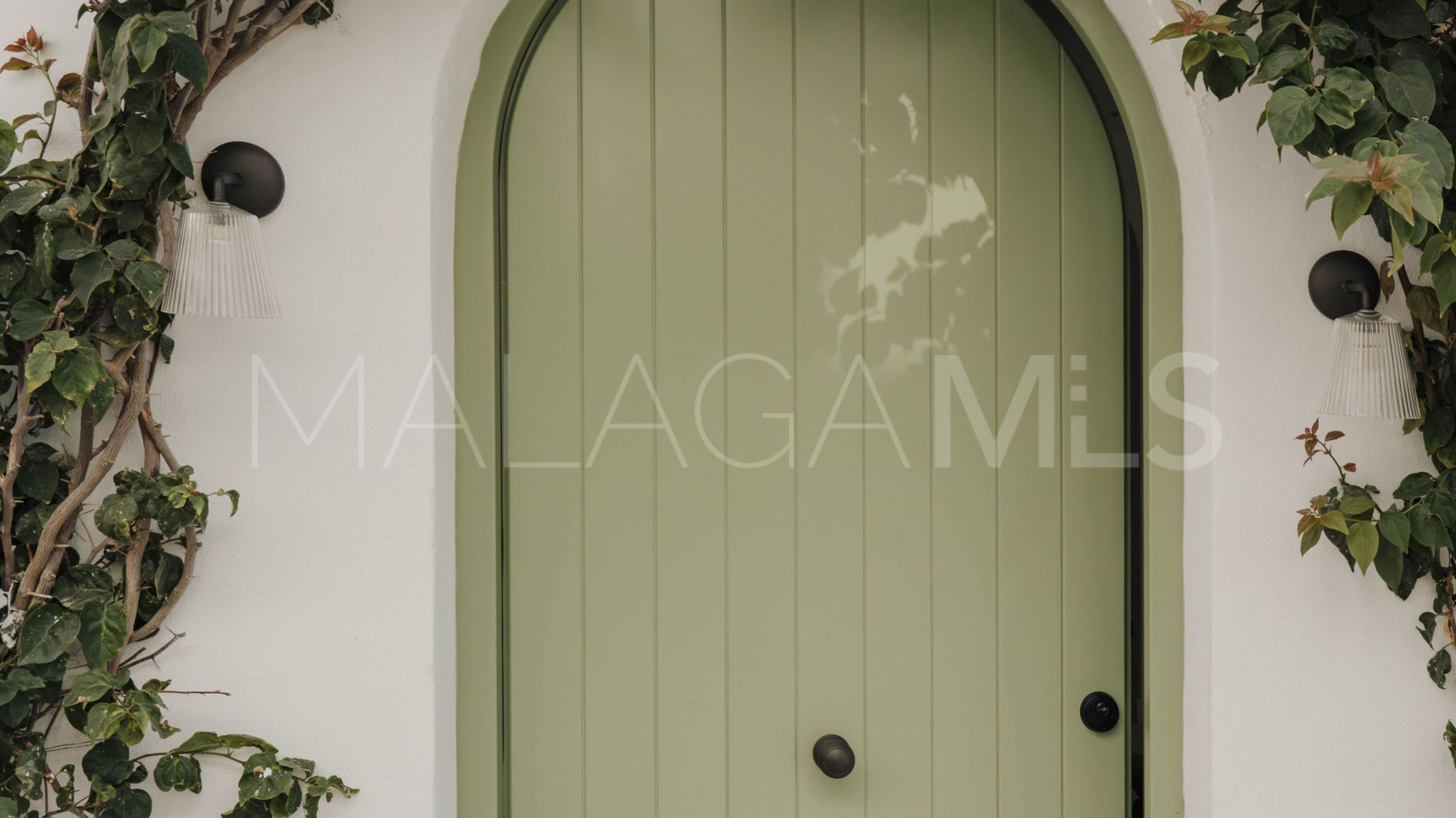 Parvilla for sale in Marbella Golden Mile