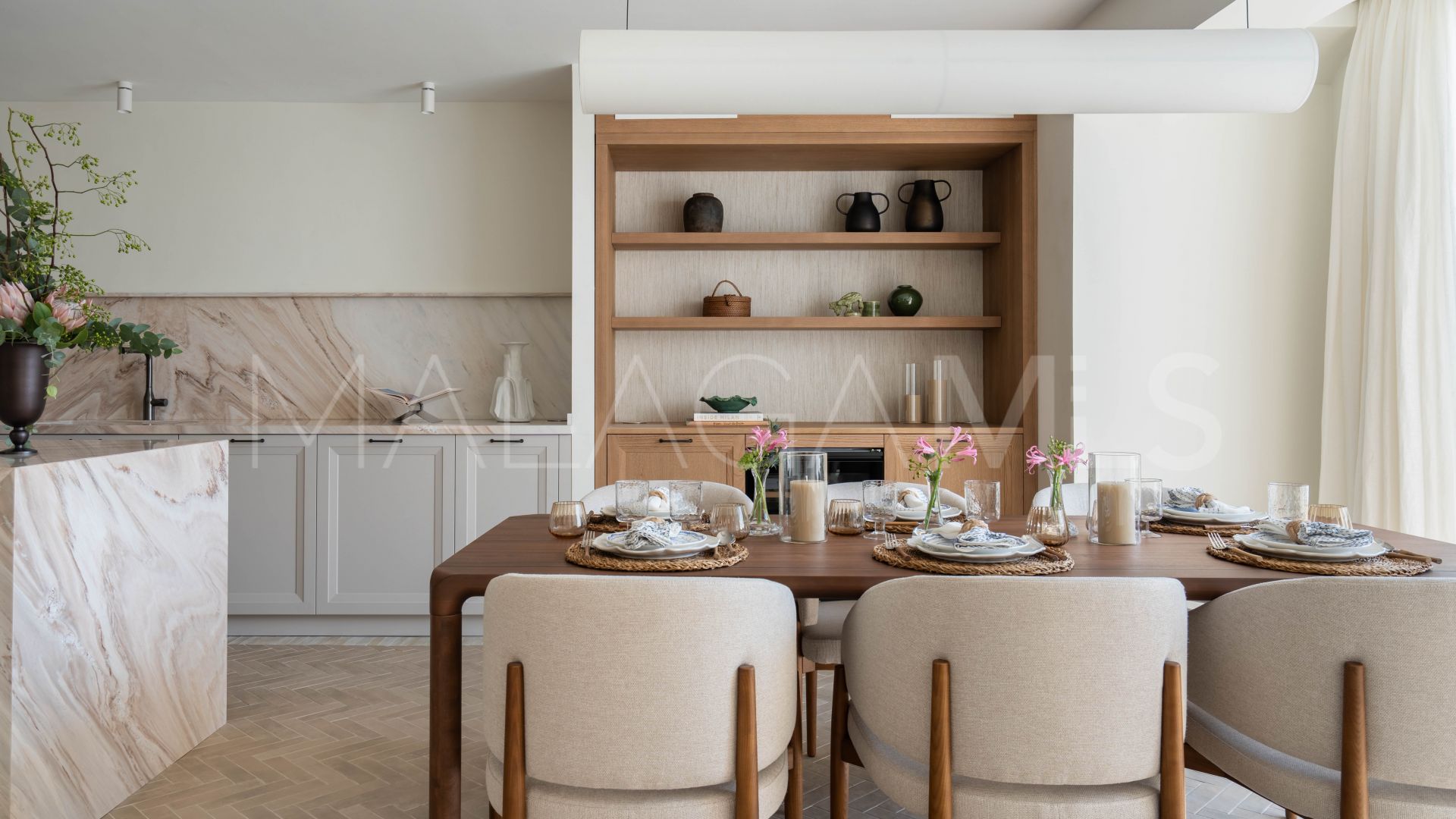 Parvilla for sale in Marbella Golden Mile