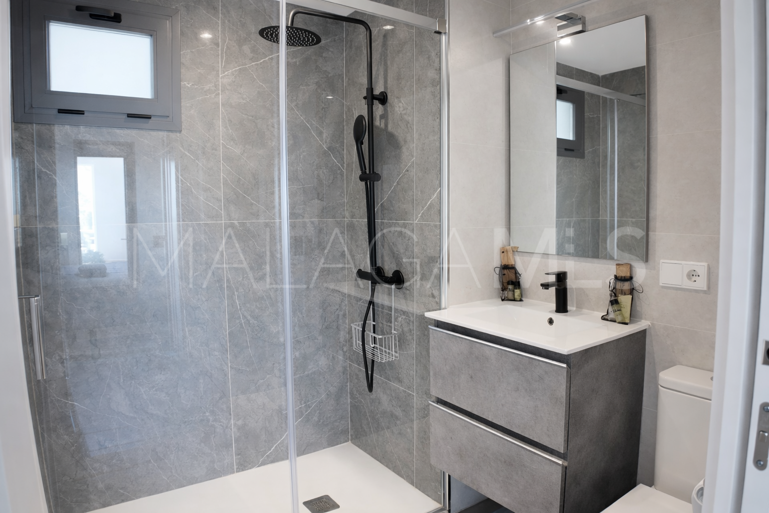 Tvåvånings takvåning for sale in Torremolinos Centro