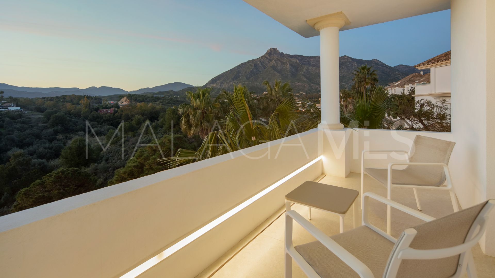 Buy duplex penthouse in Monte Paraiso
