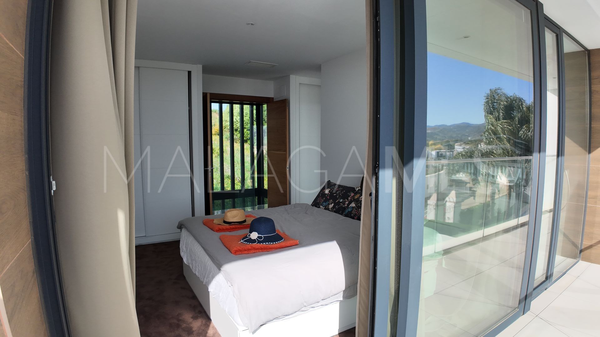 Buy villa in Valle Romano