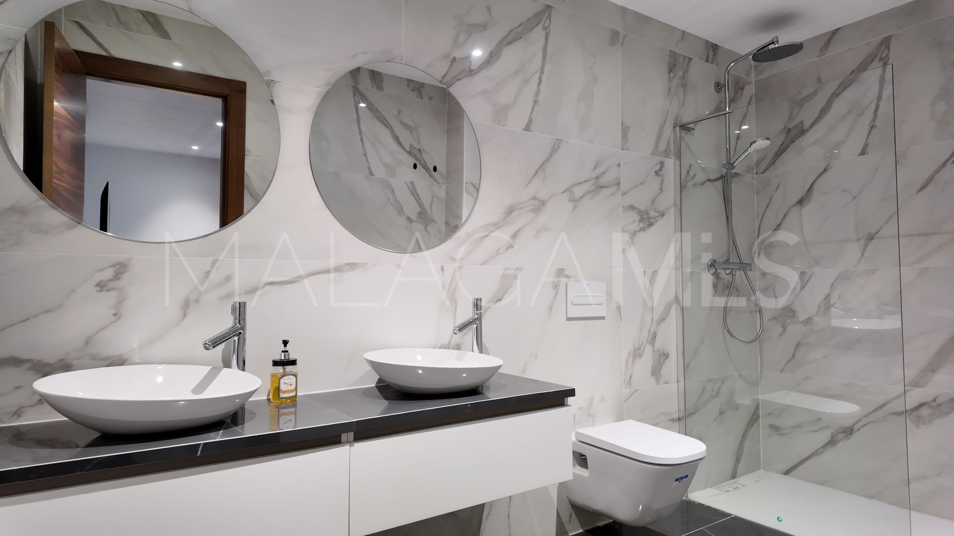 Buy villa in Valle Romano