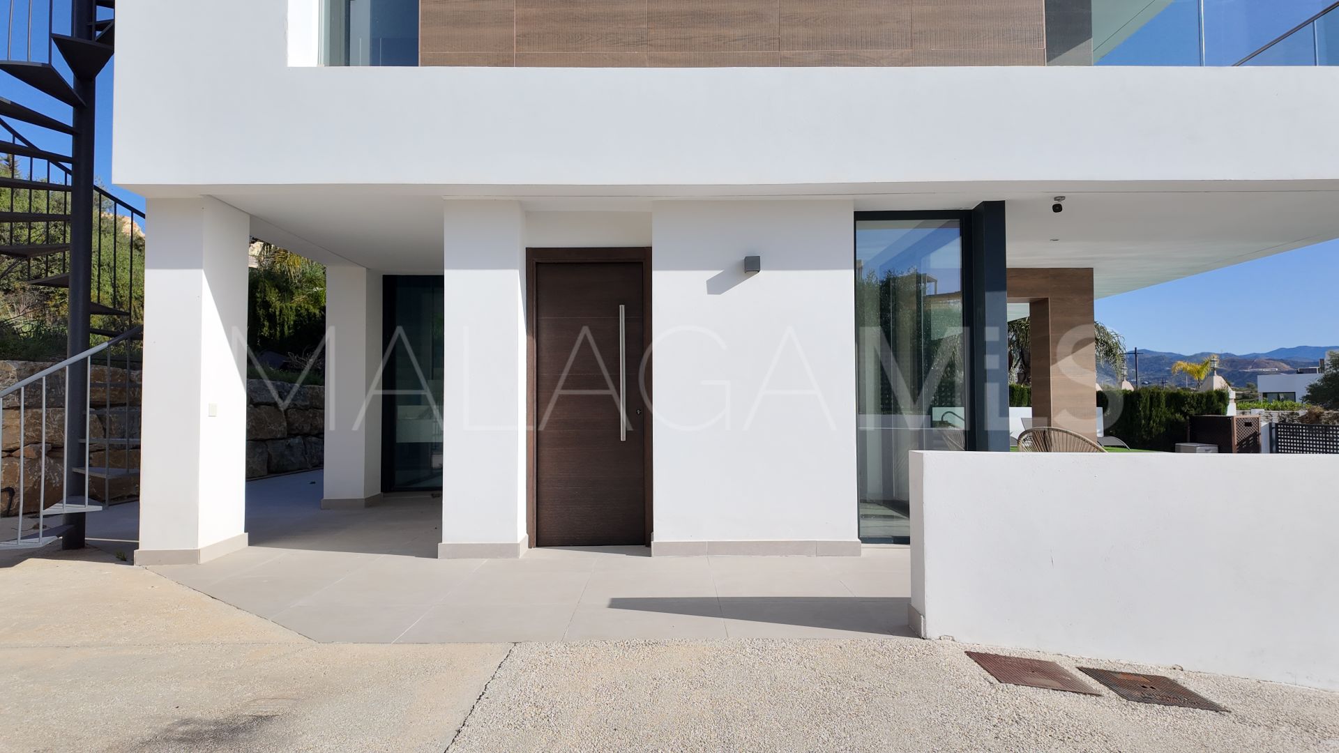 Buy villa in Valle Romano