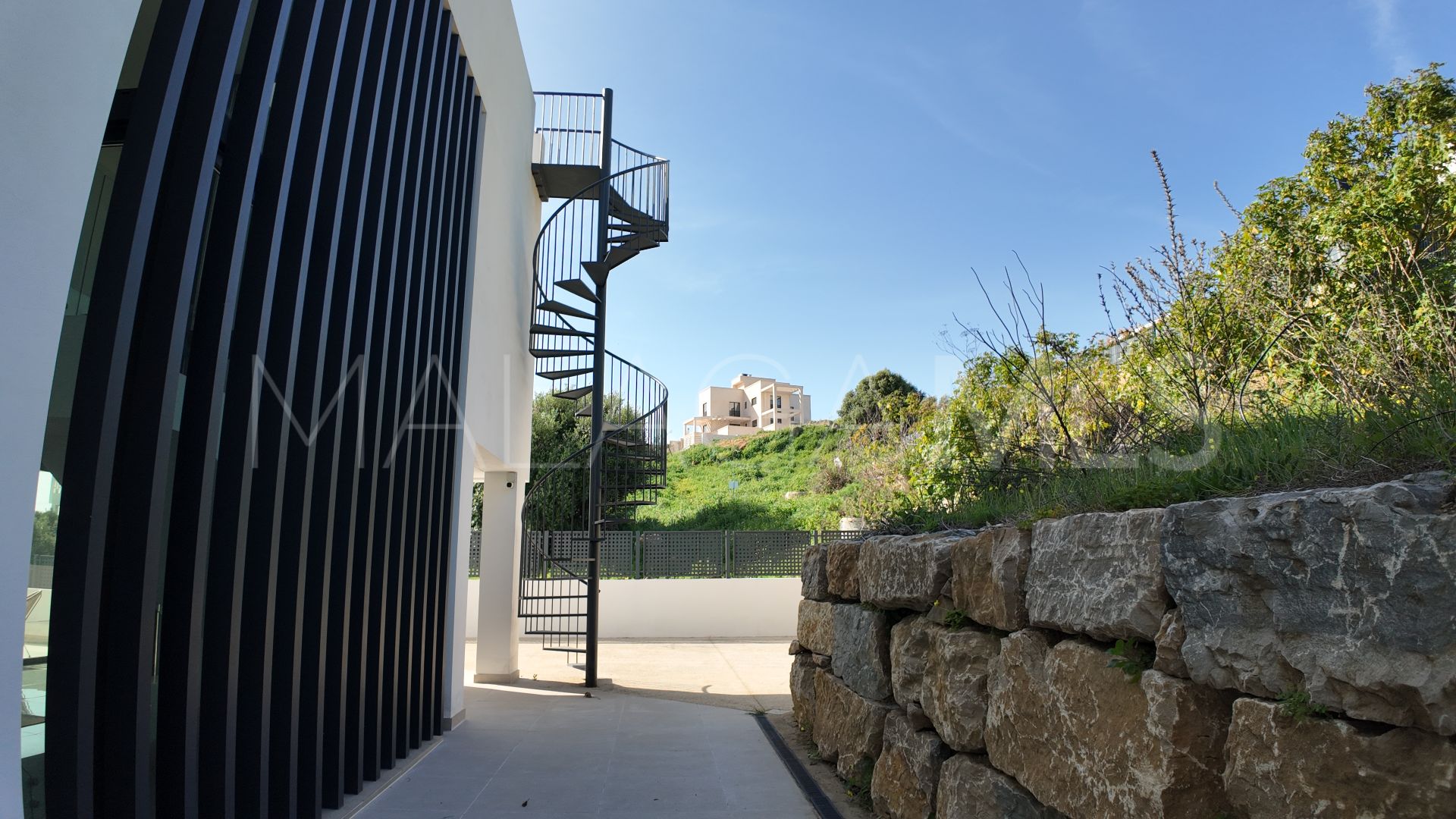 Buy villa in Valle Romano