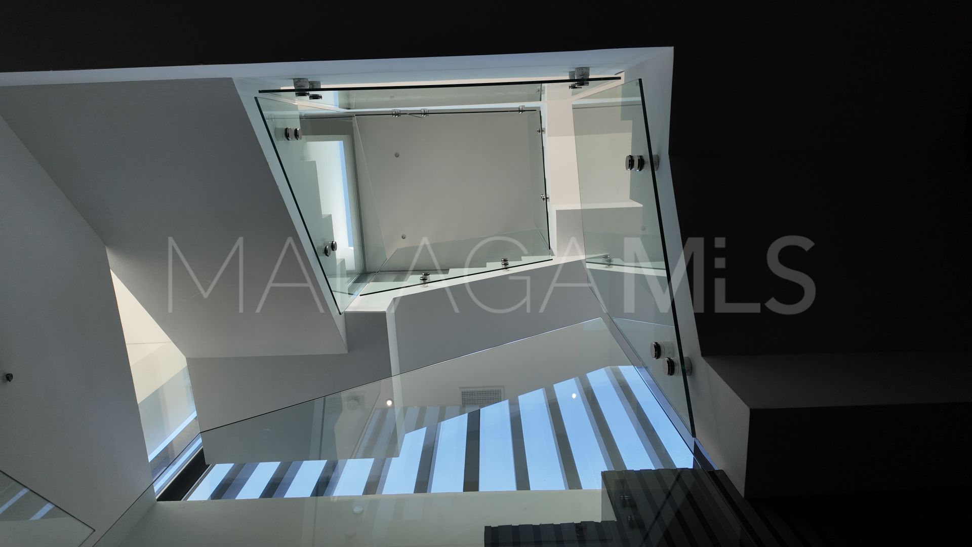 Buy villa in Valle Romano