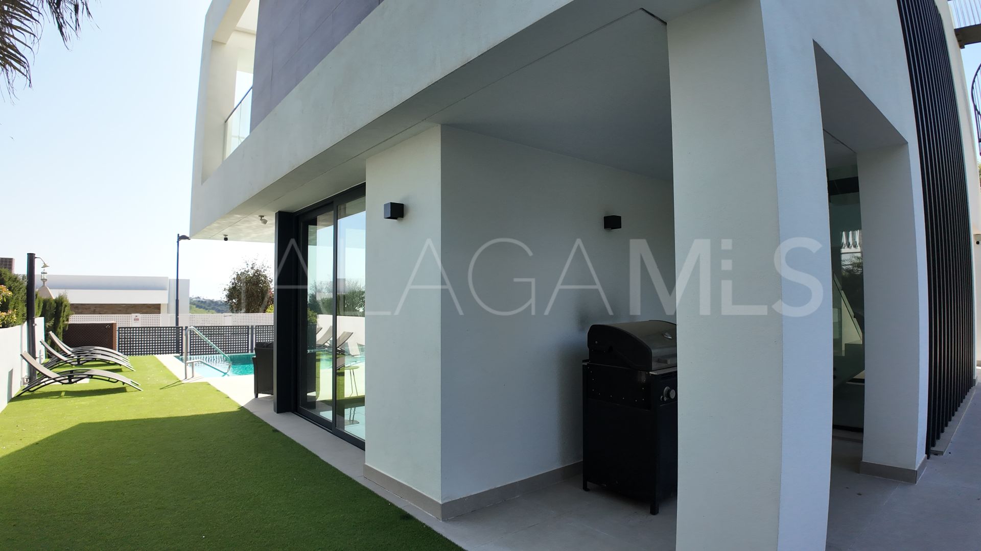 Buy villa in Valle Romano