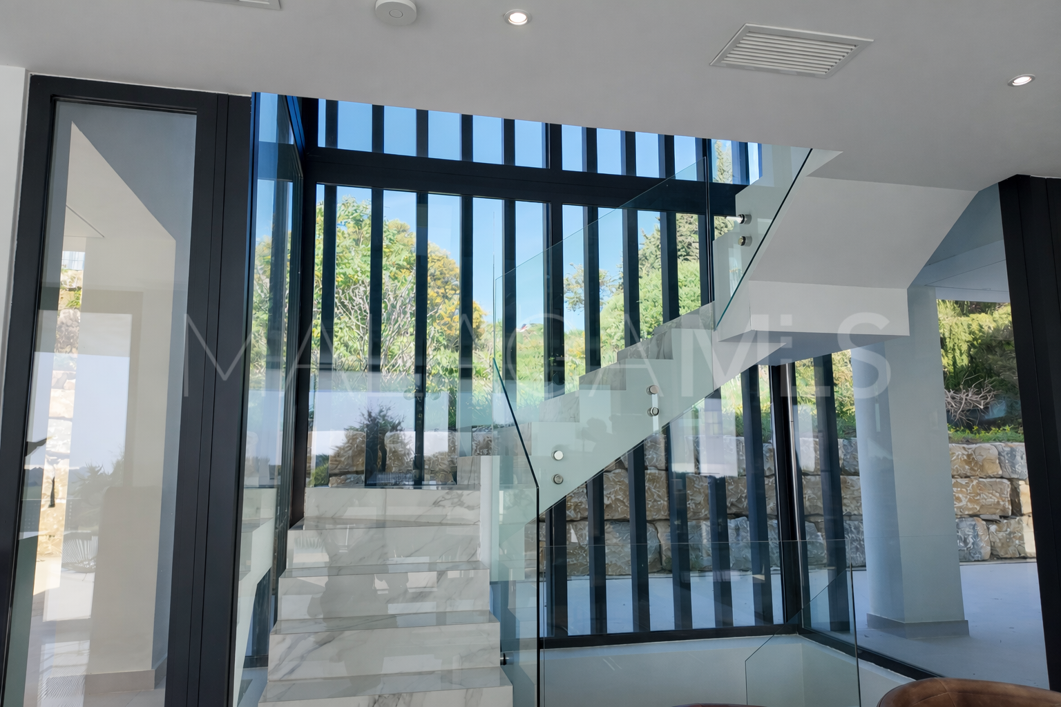 Buy villa in Valle Romano