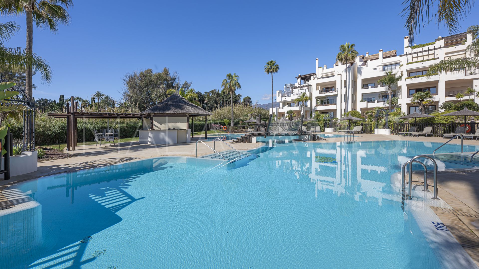 Apartamento for sale with 3 bedrooms in New Golden Mile