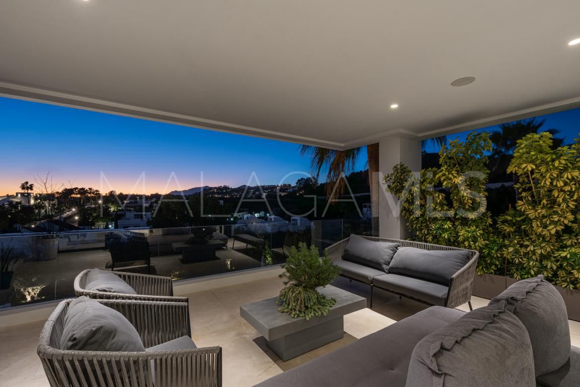 Villa with 6 bedrooms for sale in Nueva Andalucia