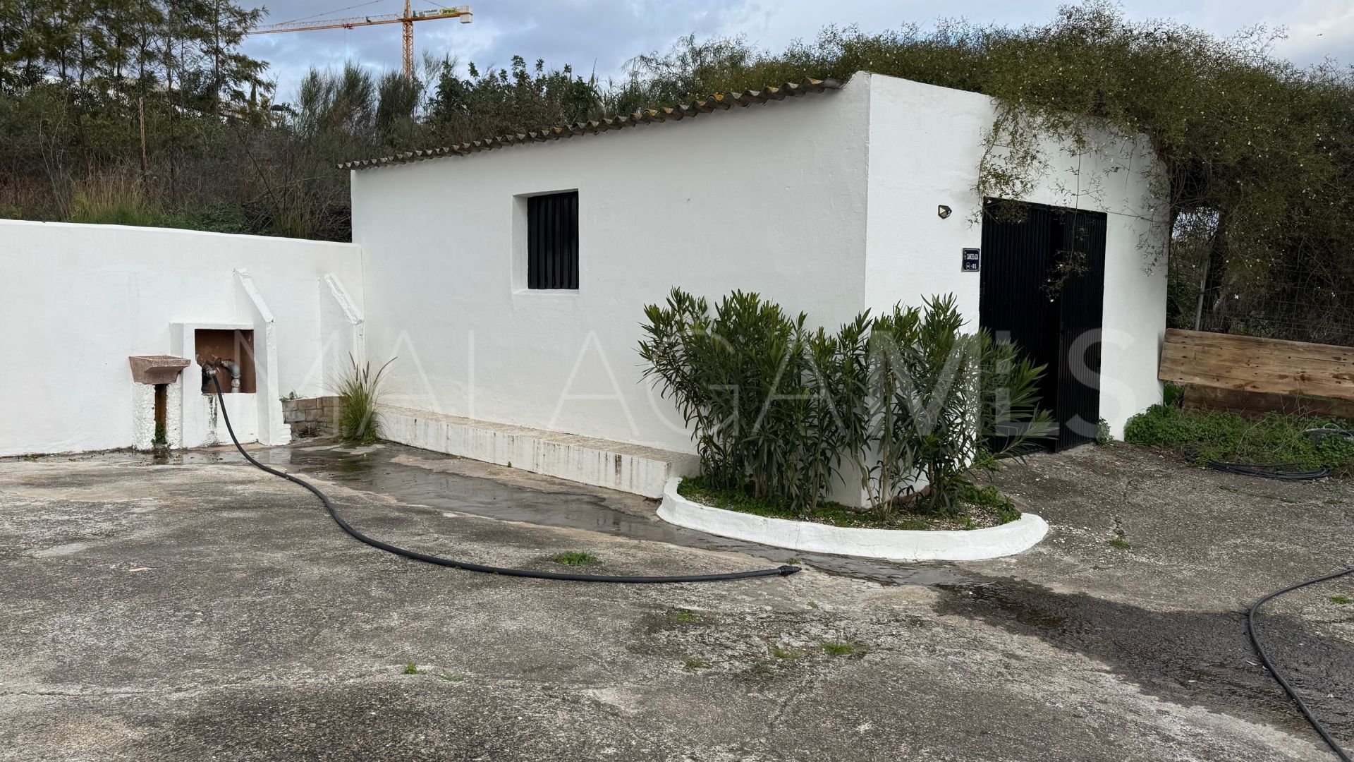 Villa for sale in Guadalmansa