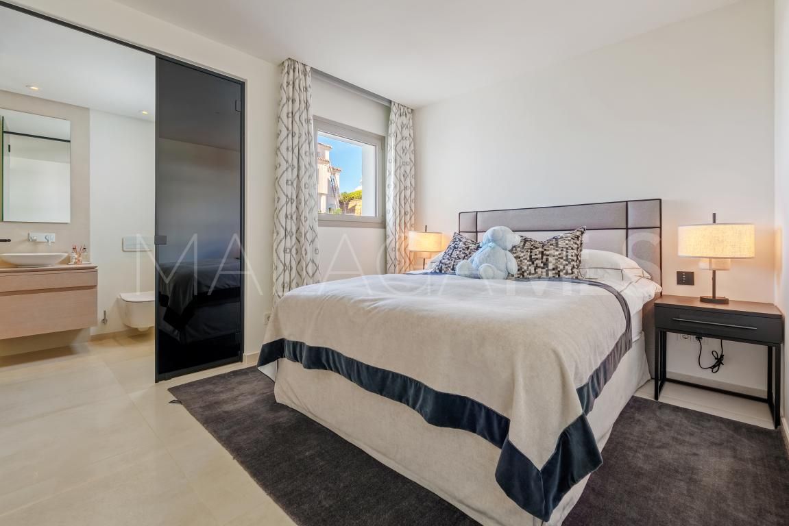 Duplex penthouse for sale in Aloha