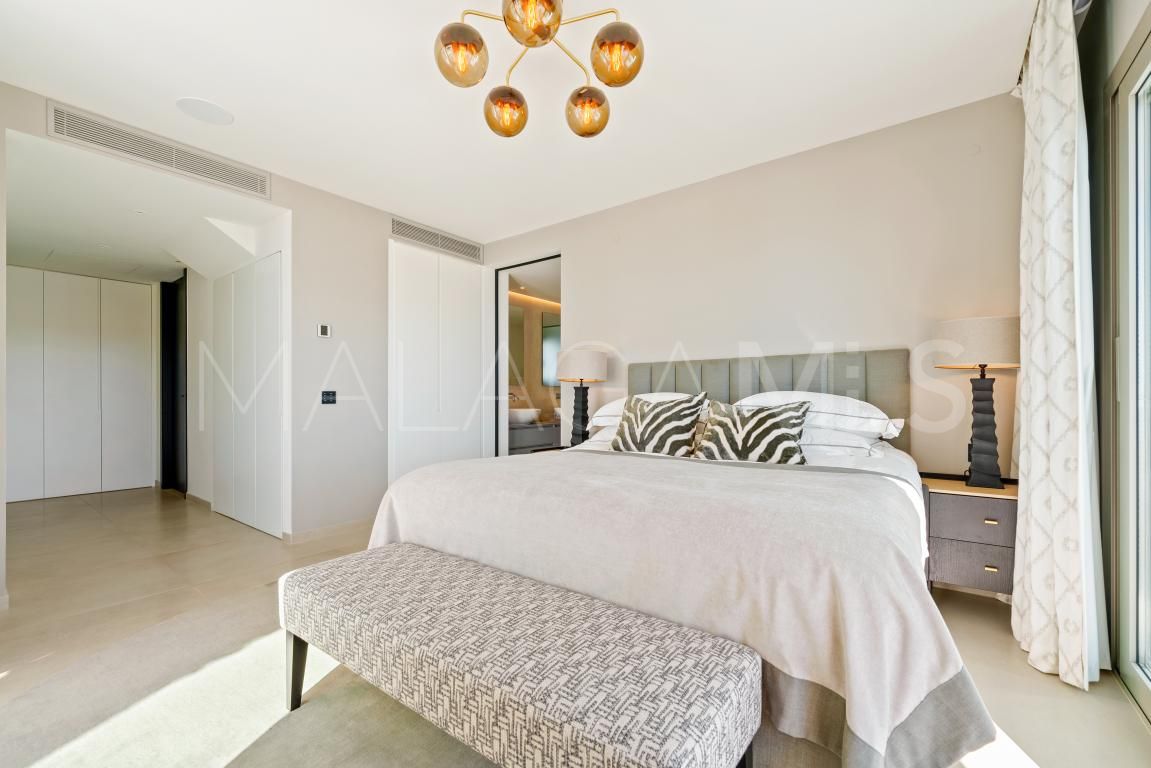 Duplex penthouse for sale in Aloha