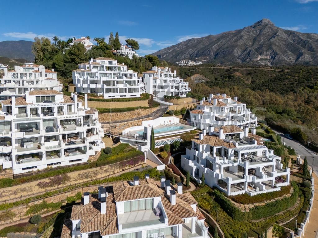 Duplex penthouse for sale in Aloha