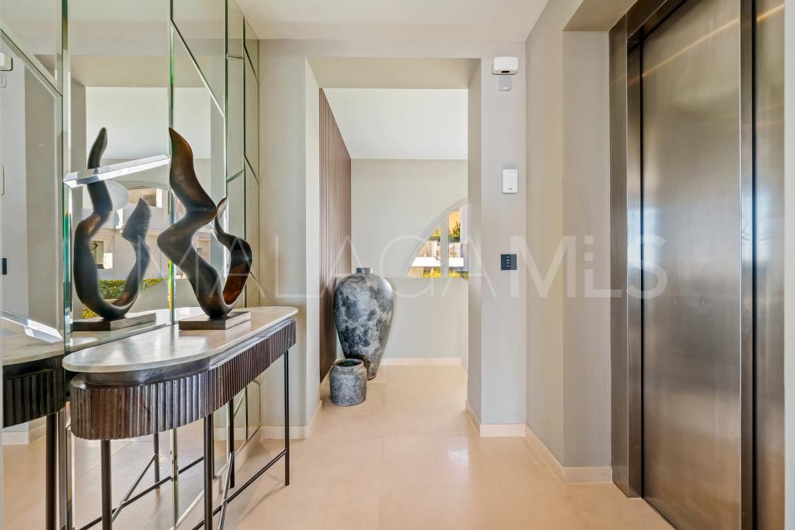 Duplex penthouse for sale in Aloha