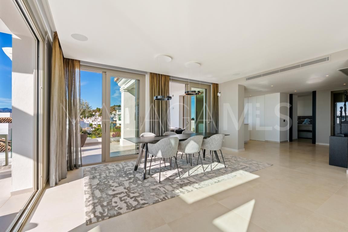Duplex penthouse for sale in Aloha