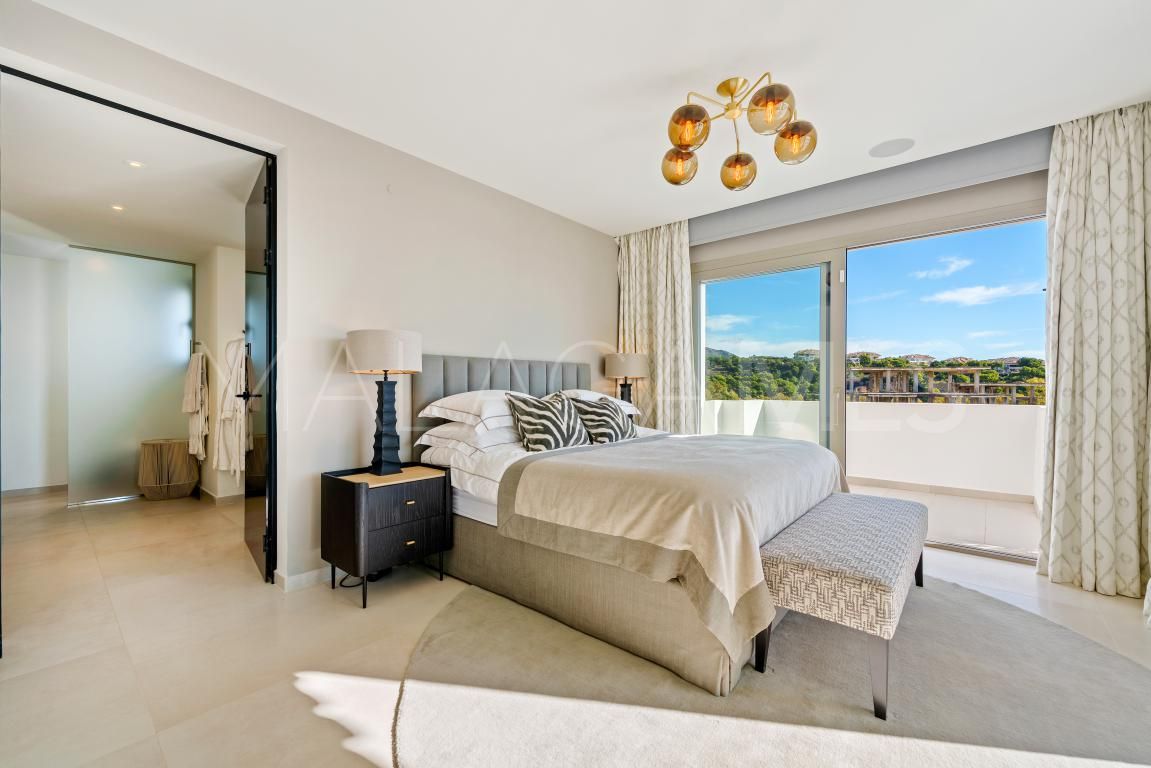 Duplex penthouse for sale in Aloha