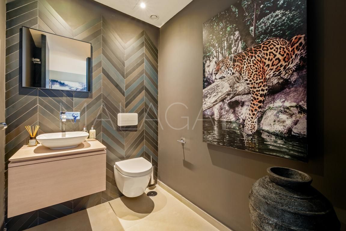 Duplex penthouse for sale in Aloha