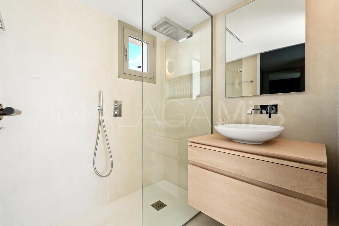 Duplex penthouse for sale in Aloha