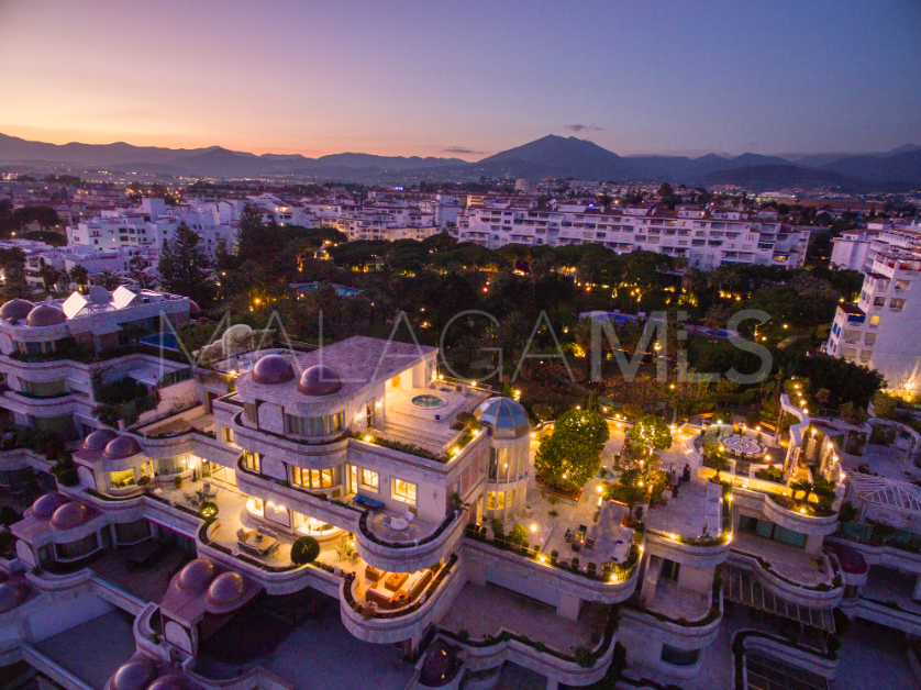For sale Marbella - Puerto Banus 7 bedrooms triplex