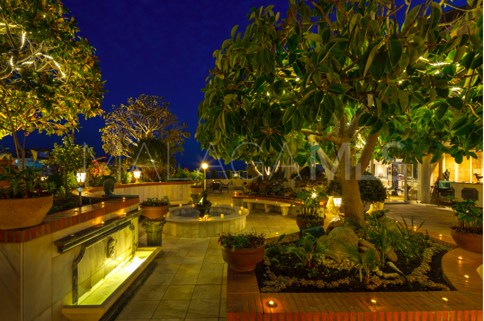 For sale Marbella - Puerto Banus 7 bedrooms triplex