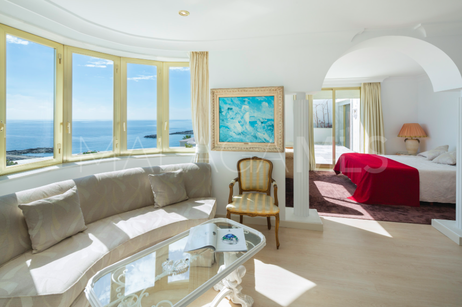 For sale Marbella - Puerto Banus 7 bedrooms triplex