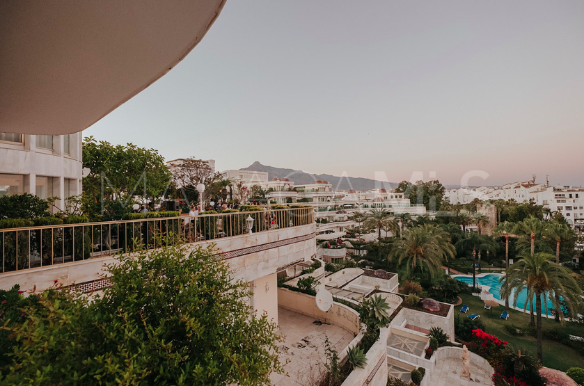 For sale Marbella - Puerto Banus 7 bedrooms triplex