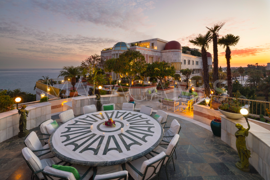 For sale Marbella - Puerto Banus 7 bedrooms triplex