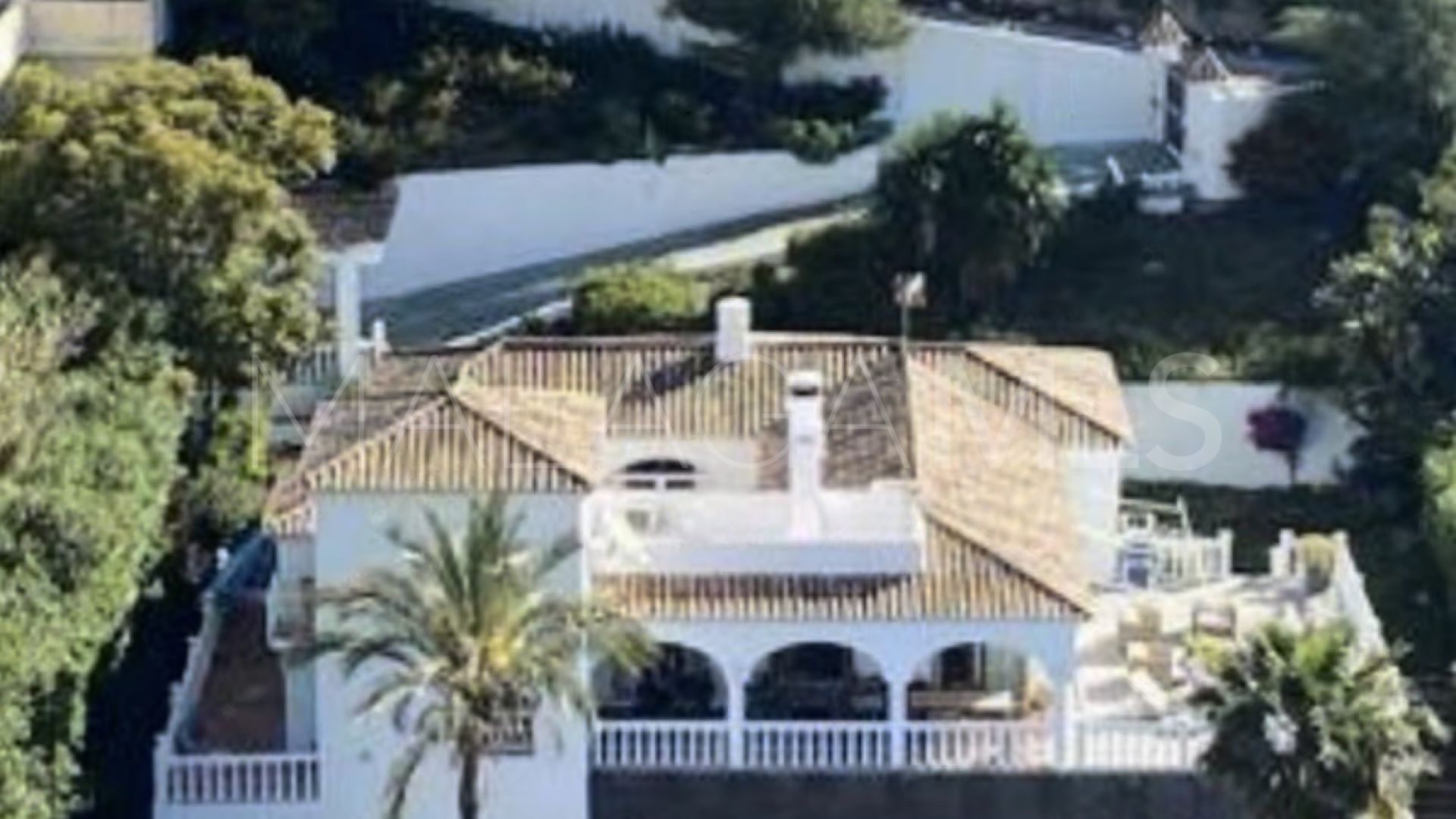 Villa for sale in El Paraiso