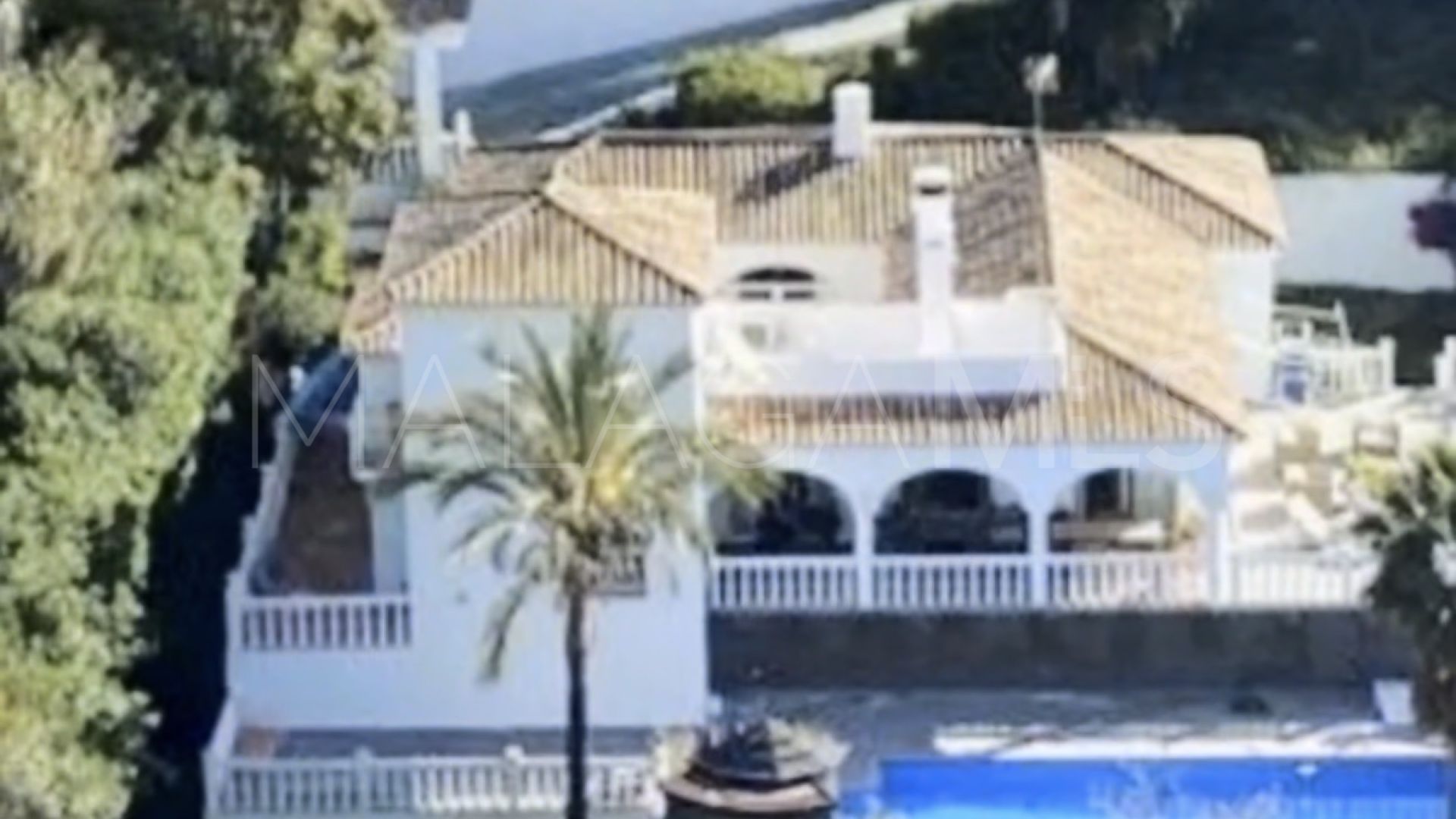 Villa for sale in El Paraiso