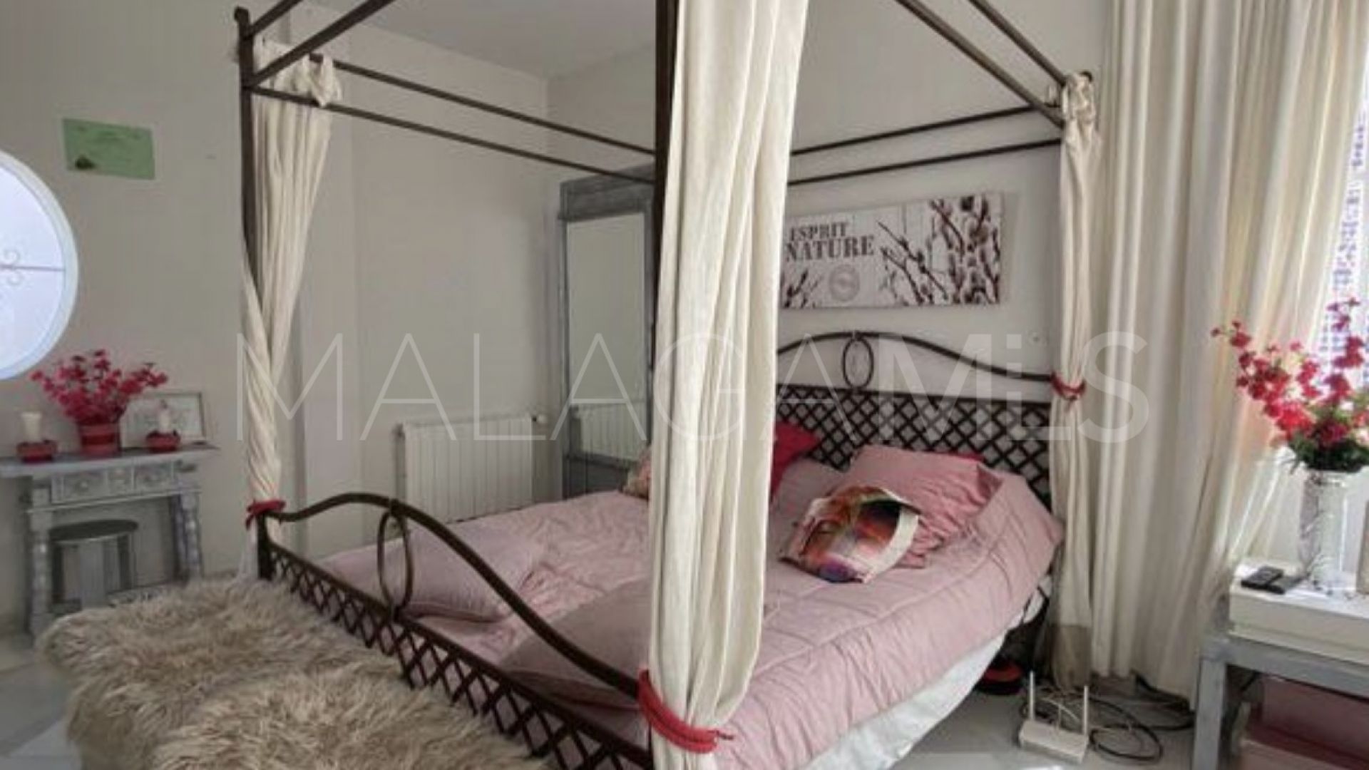 Villa for sale in El Paraiso