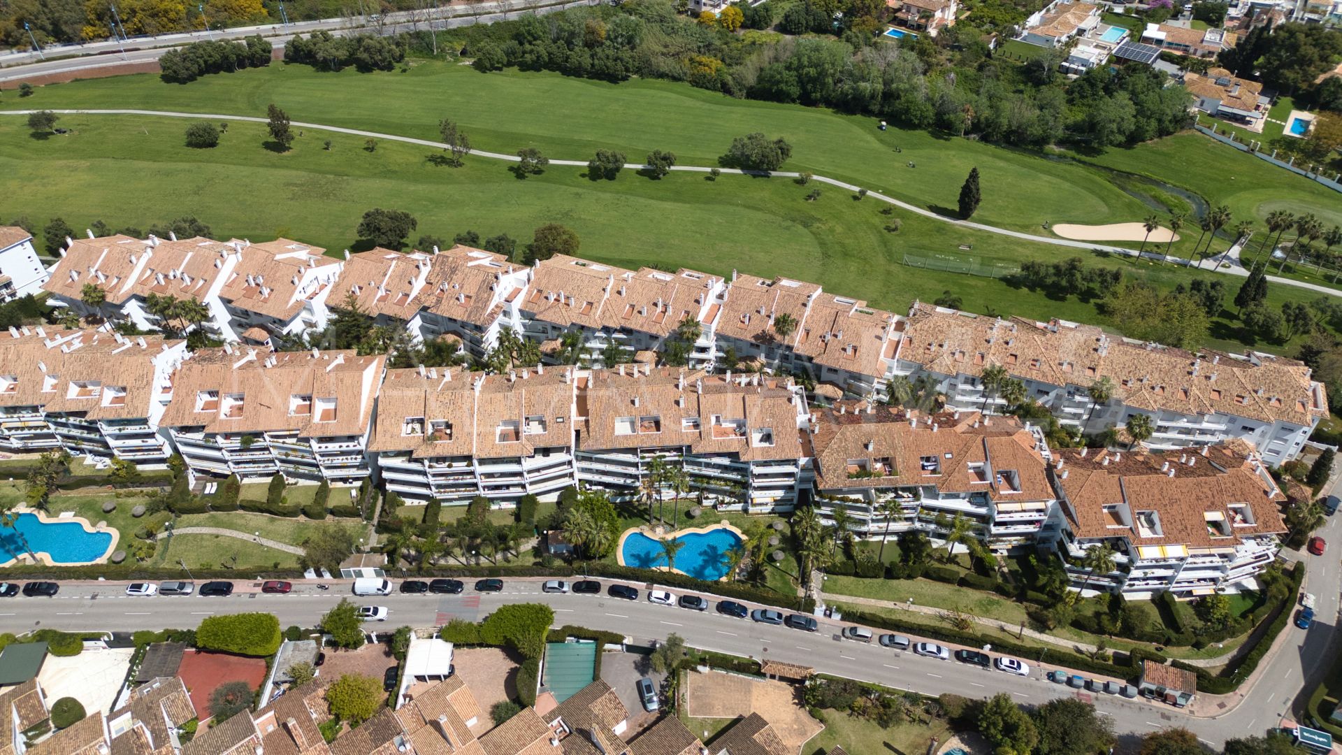 Guadalmina Baja, atico duplex de 5 bedrooms for sale