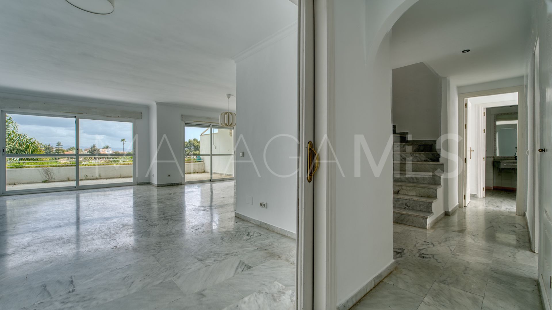 Guadalmina Baja, atico duplex de 5 bedrooms for sale
