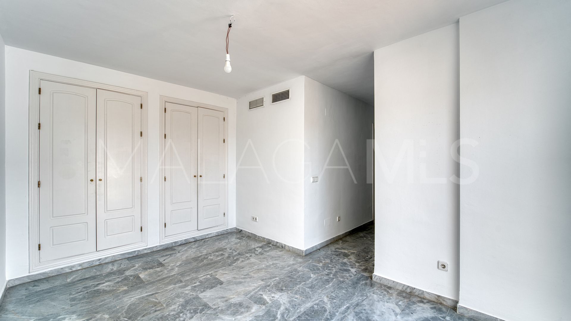 Guadalmina Baja, atico duplex de 5 bedrooms for sale