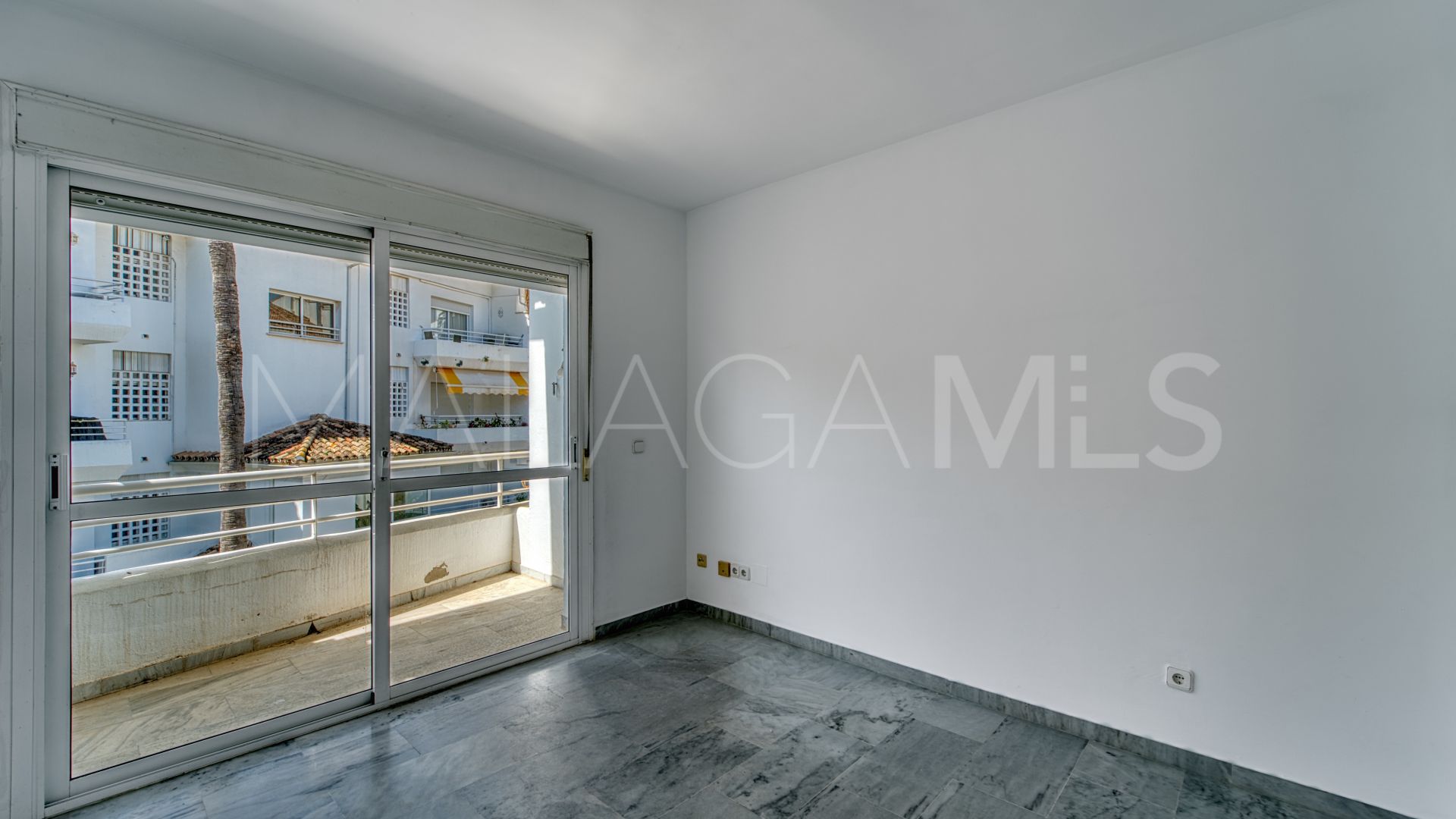 Guadalmina Baja, atico duplex de 5 bedrooms for sale
