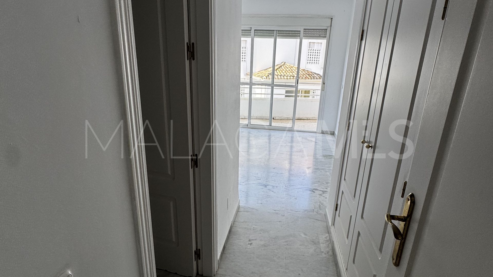 Guadalmina Baja, atico duplex de 5 bedrooms for sale