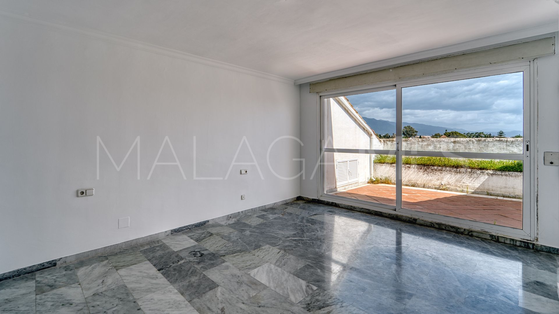 Guadalmina Baja, atico duplex de 5 bedrooms for sale