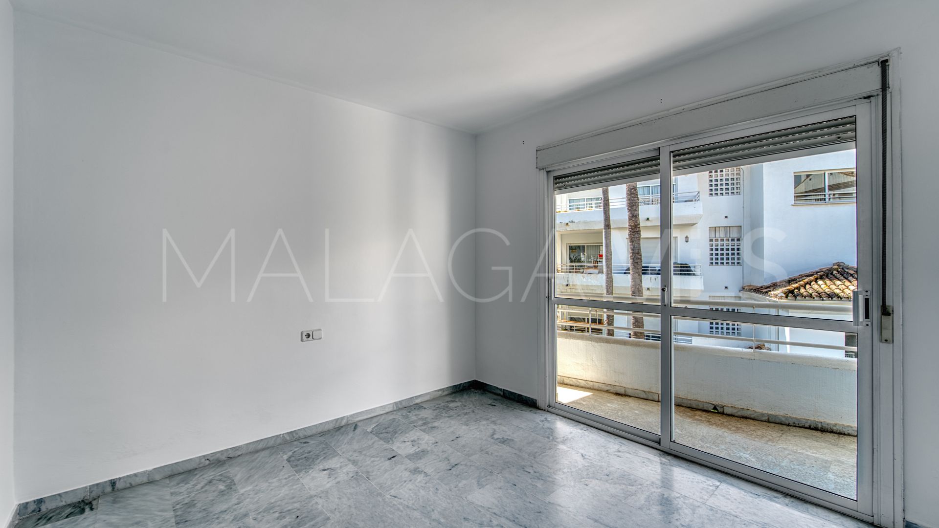 Guadalmina Baja, atico duplex de 5 bedrooms for sale