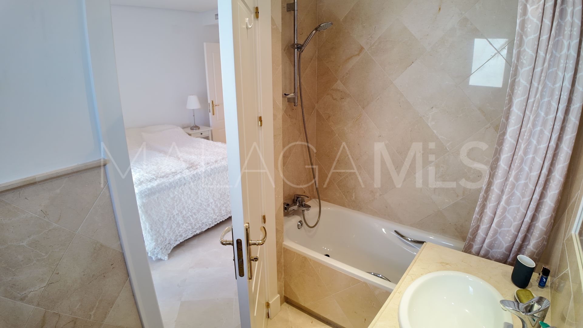 Wohnung for sale in Be Aloha