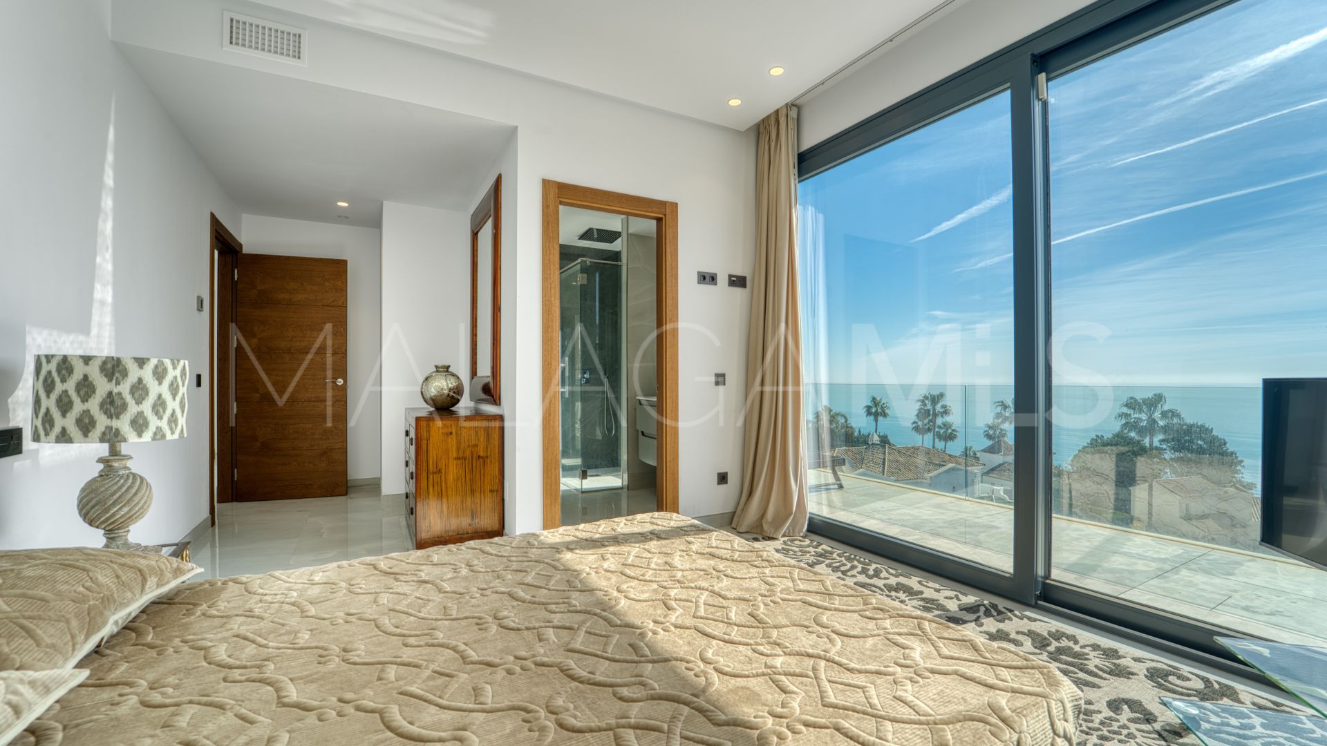 4 bedrooms villa in Chullera for sale