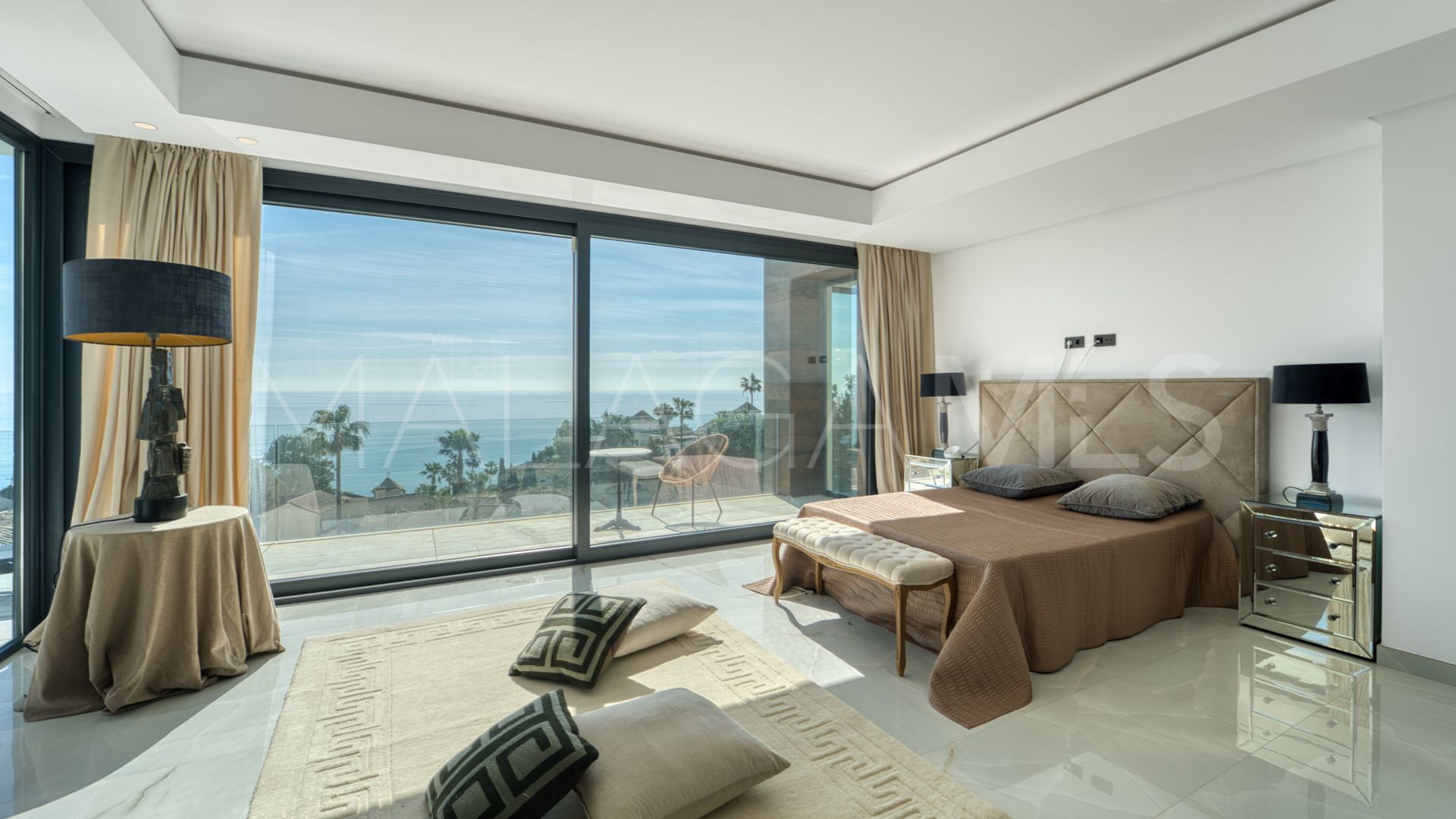 4 bedrooms villa in Chullera for sale