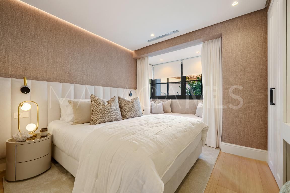 Benahavis, villa with 5 bedrooms for sale