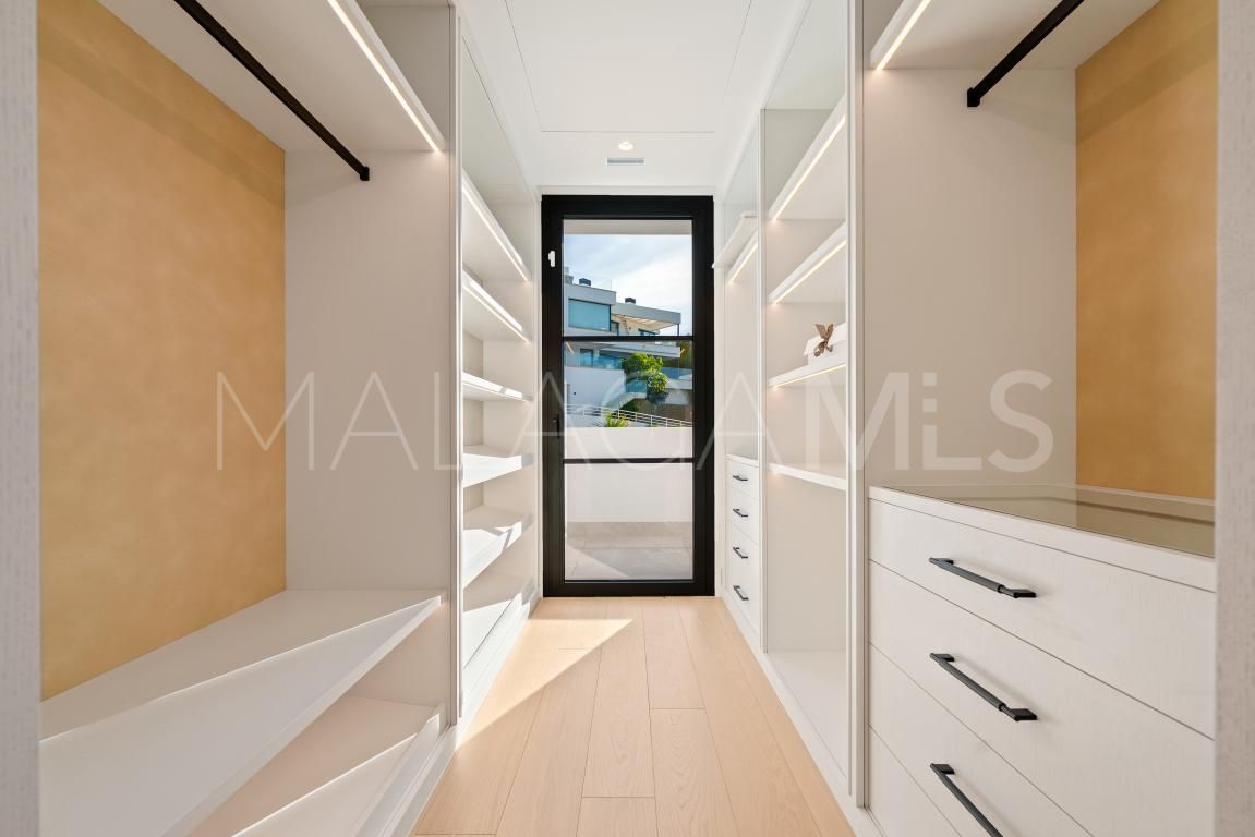 Benahavis, villa with 5 bedrooms for sale